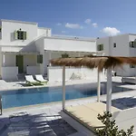 Ambeli 4* Περίβολος