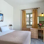 Ξενοδοχείο με διαμερίσματα Ambeli 4*