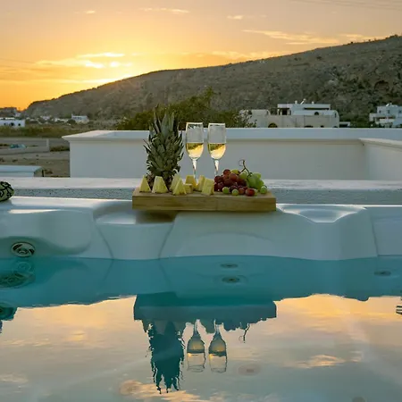 Ambeli Aparthotel Perivolos (Santorini)