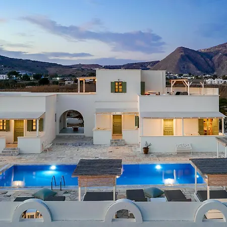 Ambeli 4* Perivolos (Santorini)