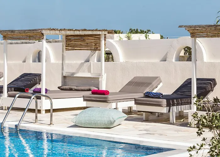 Apartahotel Ambeli Playa de Perivolos