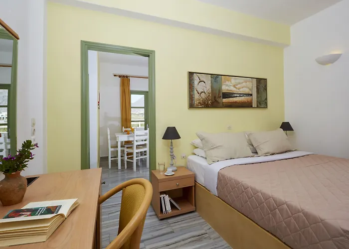 Ambeli Apartahotel 4*