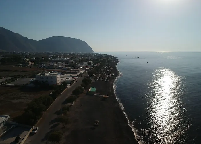 Apartahotel Ambeli Playa de Perivolos