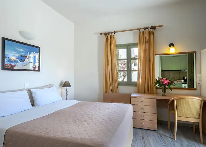 Apartahotel Ambeli 4*