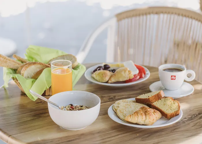 أمبيلي بيريفولّوس