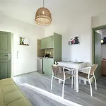 Ambeli Perivolos (Santorini)